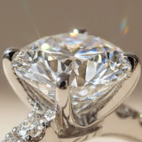 Aurora™ Oval Halo Ring (2 ct Oval Cut)